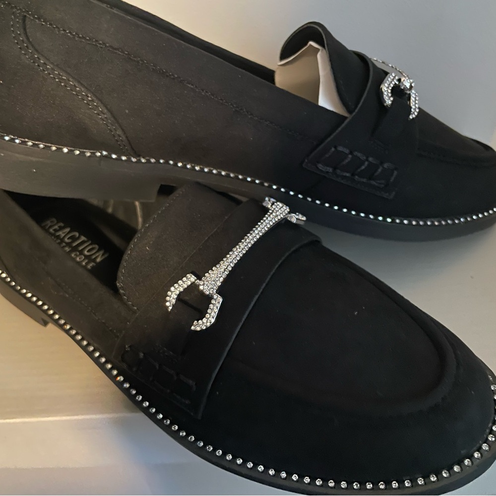 NWT Women’s Kenneth Cole Black Slip-On Loafers - Picture 3 of 5